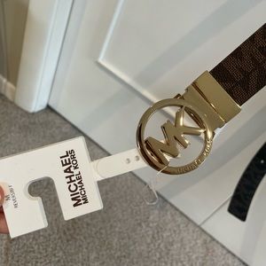 NWT Michael Kors Reversible Belt
